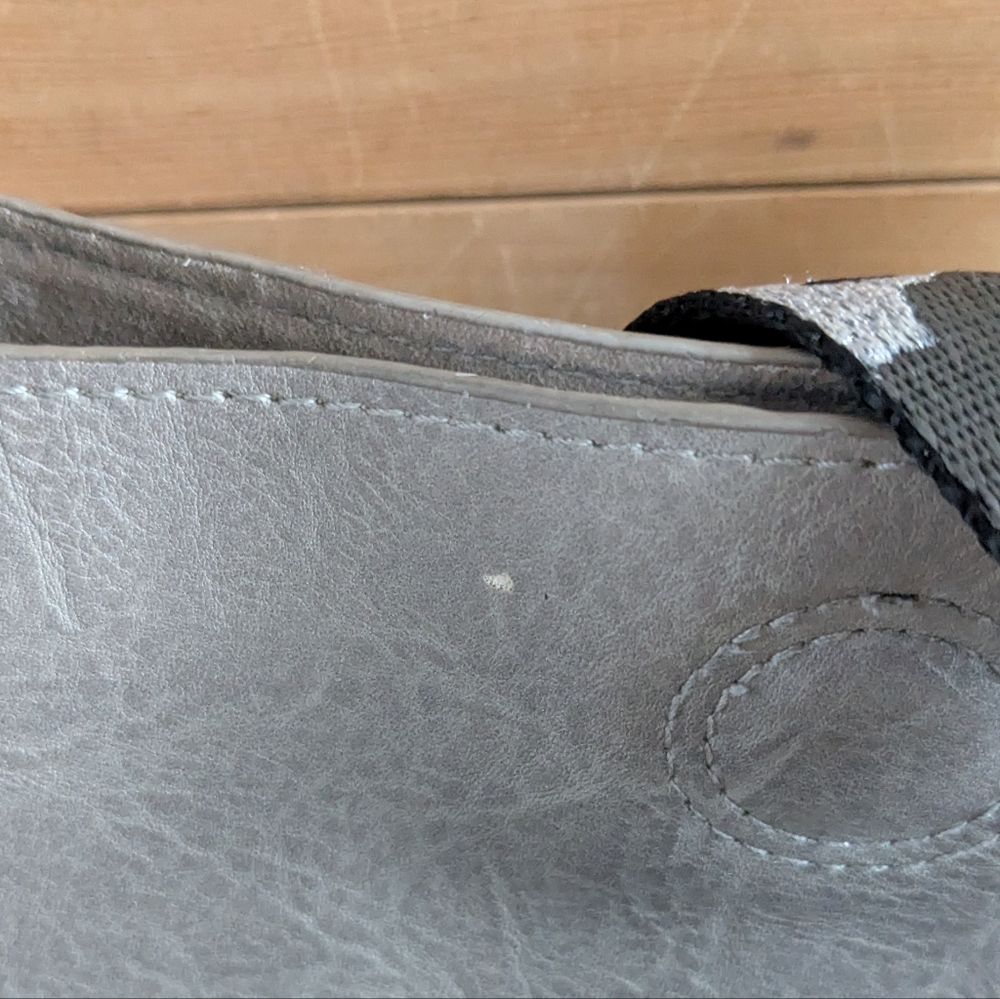 Vegan Leather Crossbody Bag with Camo Strap - Picture 7 of 9